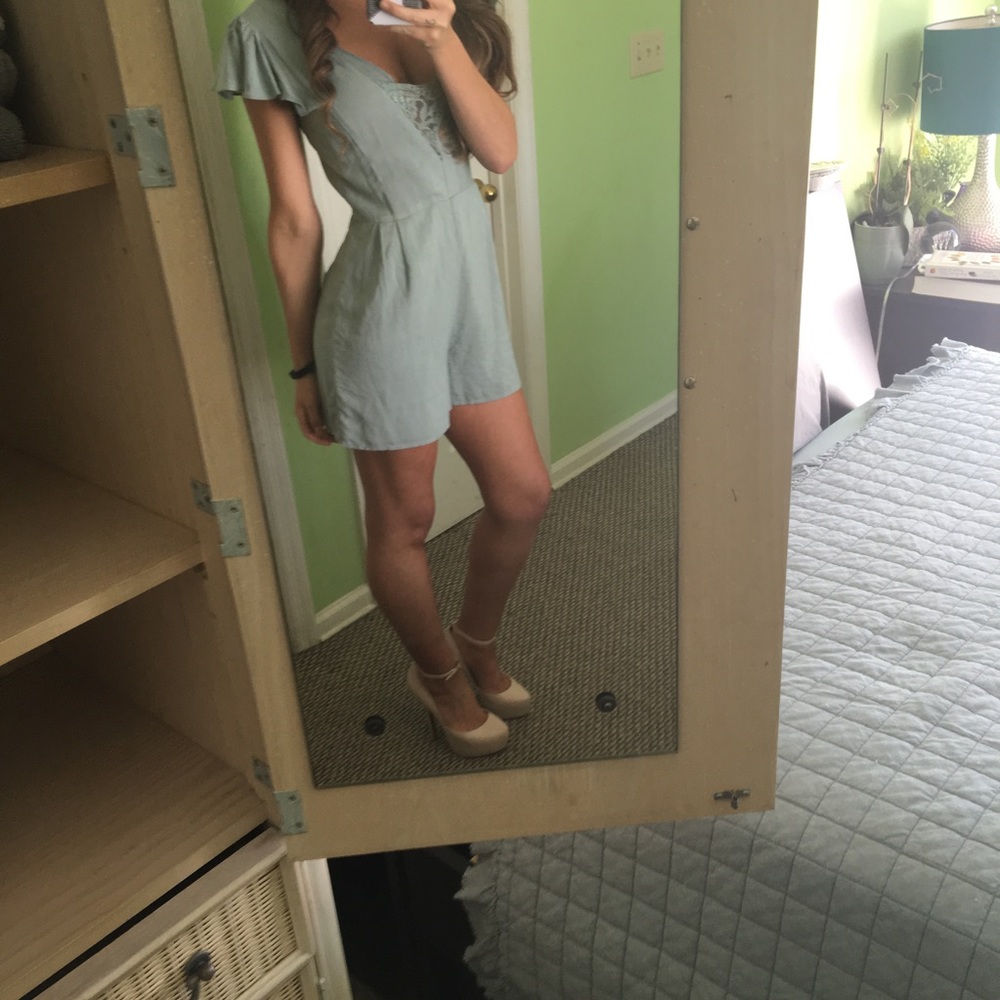 ✨Tobi Go Deep Mint Romper✨